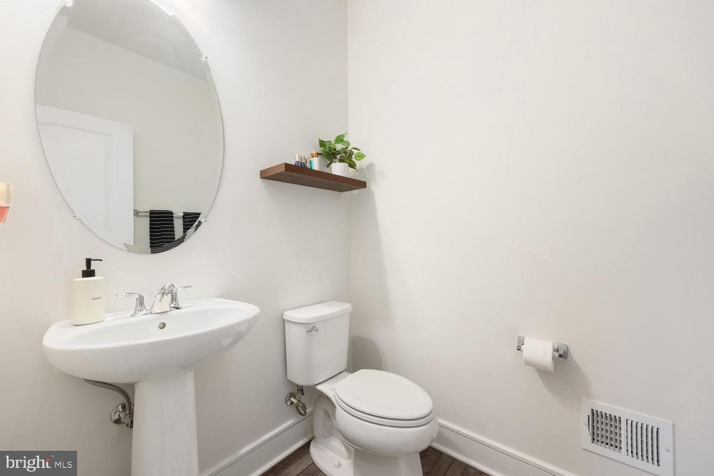 6863 Karter Robinson Drive photo 14