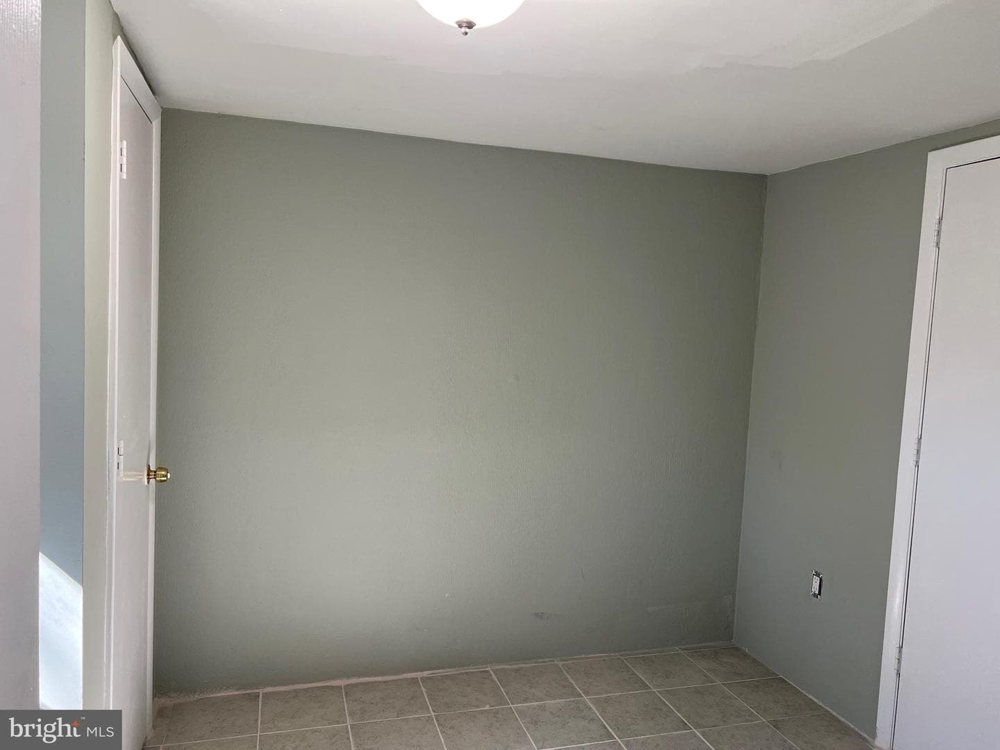 14657 Cloverdale Road photo 10