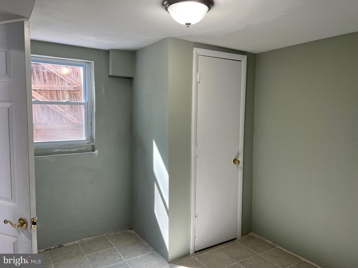 14657 Cloverdale Road photo 11