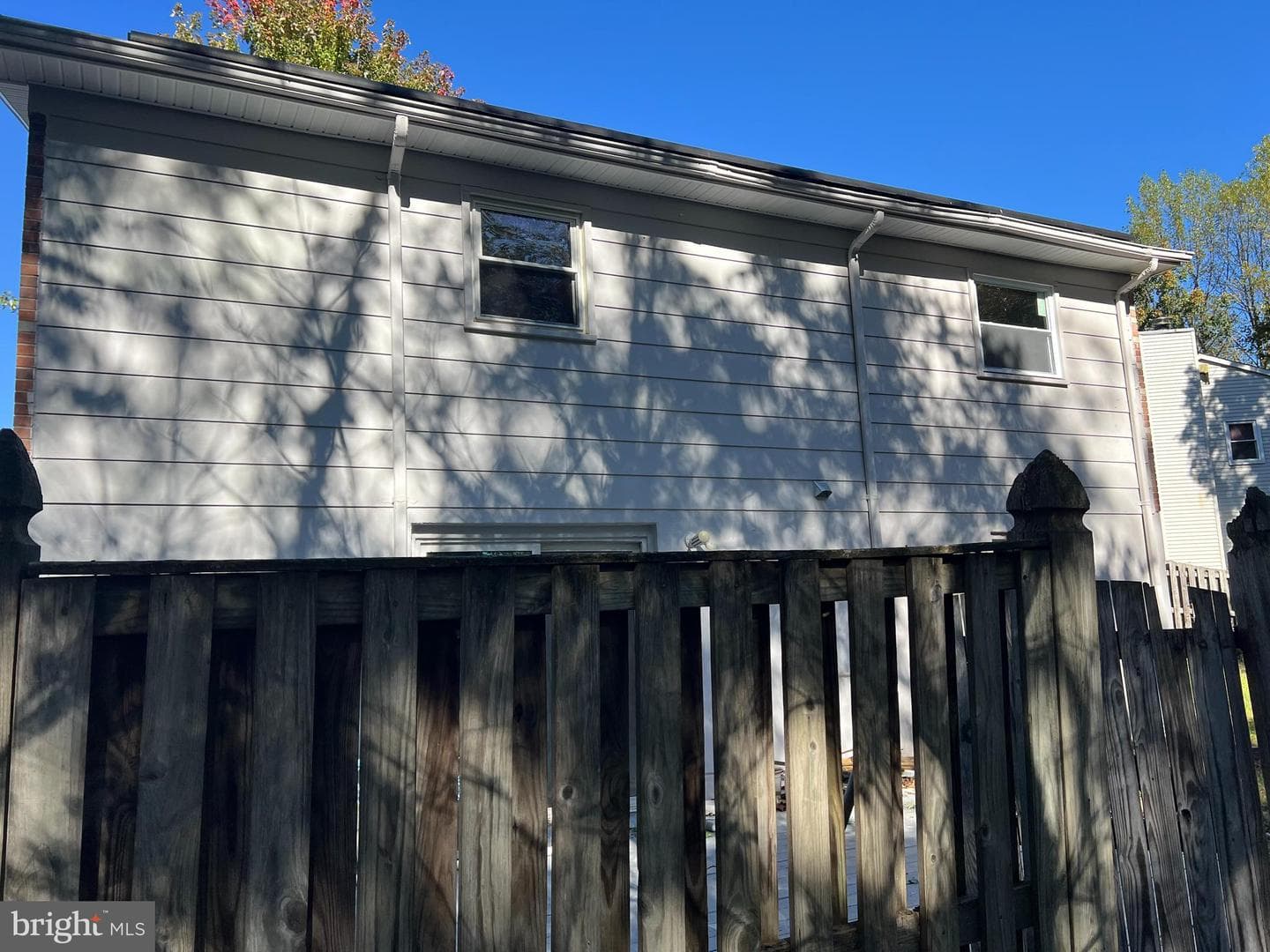 14657 Cloverdale Road photo 3