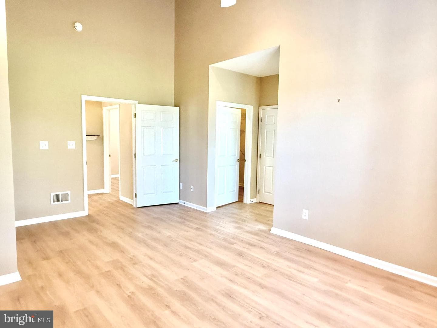 13737 Heritage Valley Way photo 10
