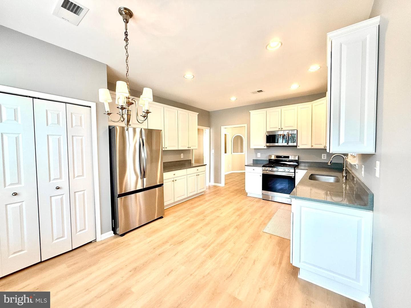 13737 Heritage Valley Way photo 4