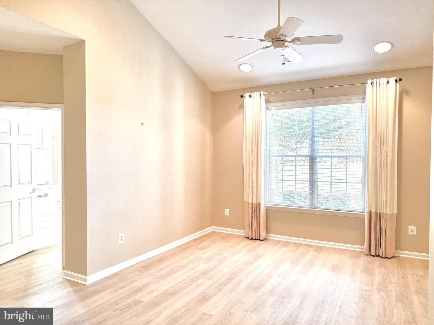 13737 Heritage Valley Way photo 9