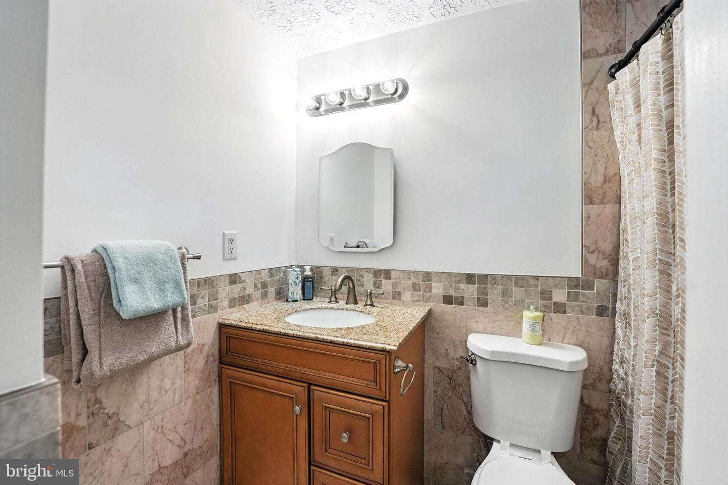 2527 Tabor Court photo 11
