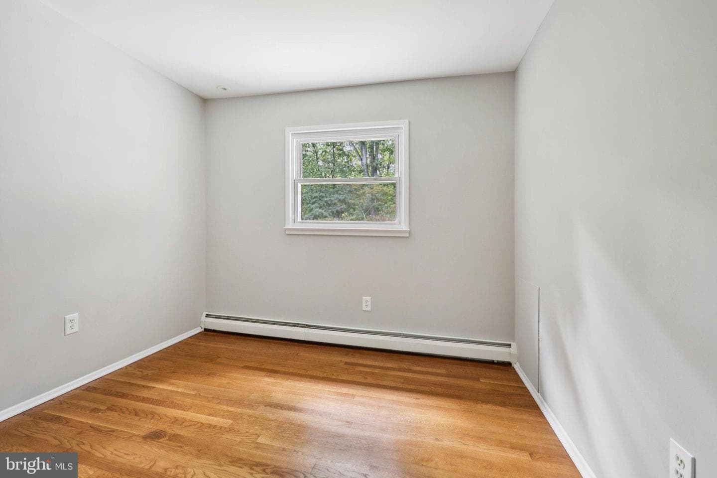3555 Forestdale Avenue photo 12