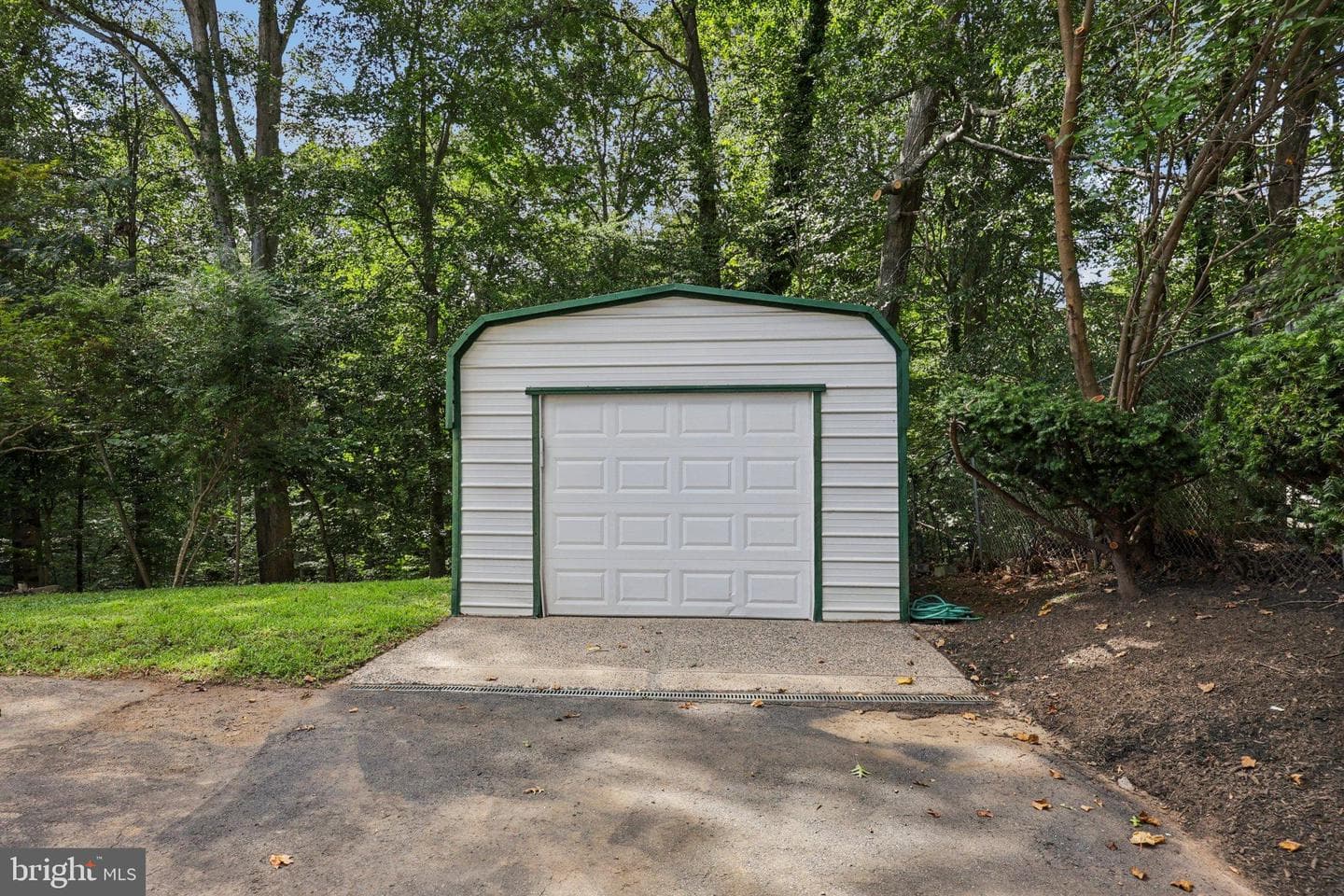 3555 Forestdale Avenue photo 23