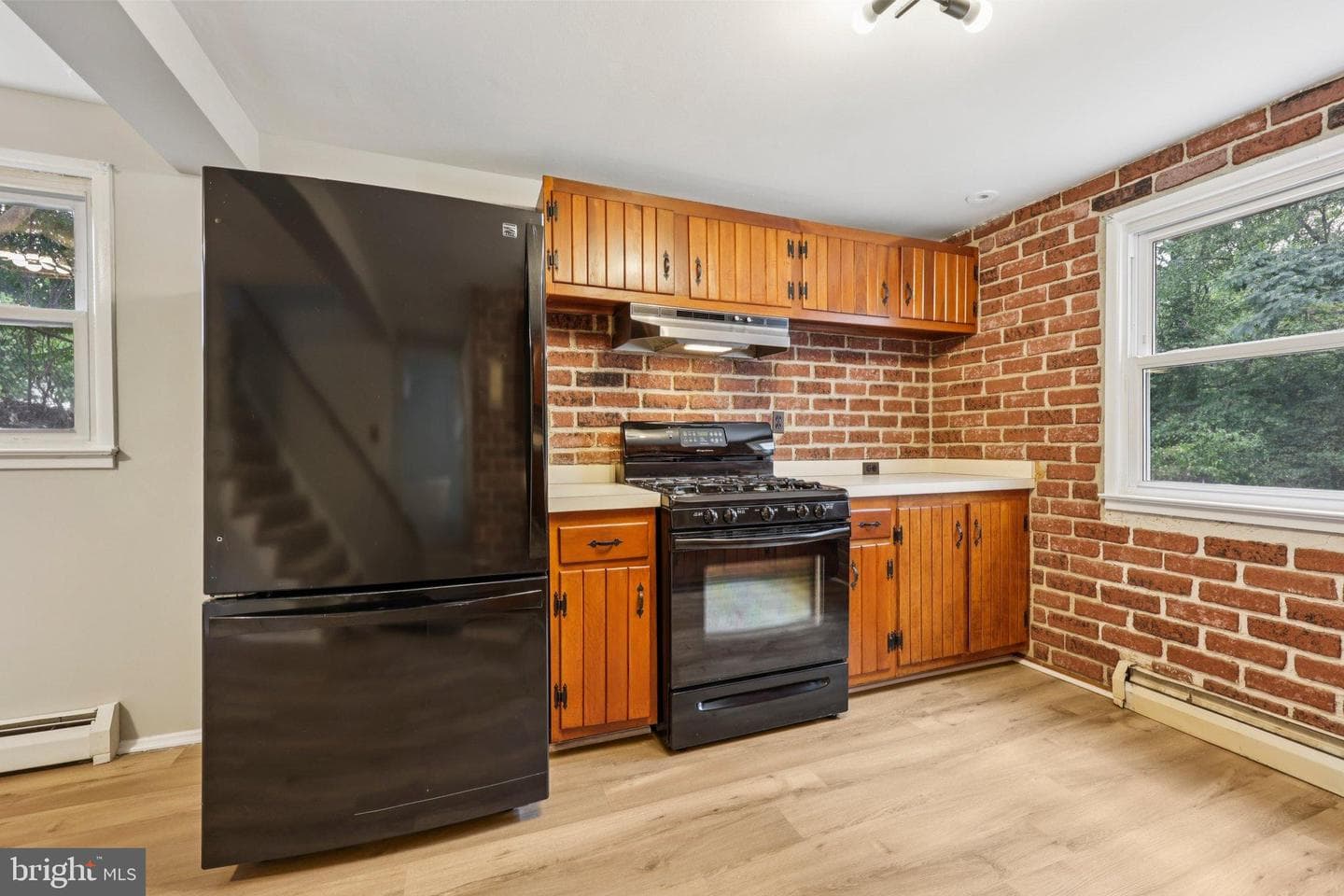 3555 Forestdale Avenue photo 5