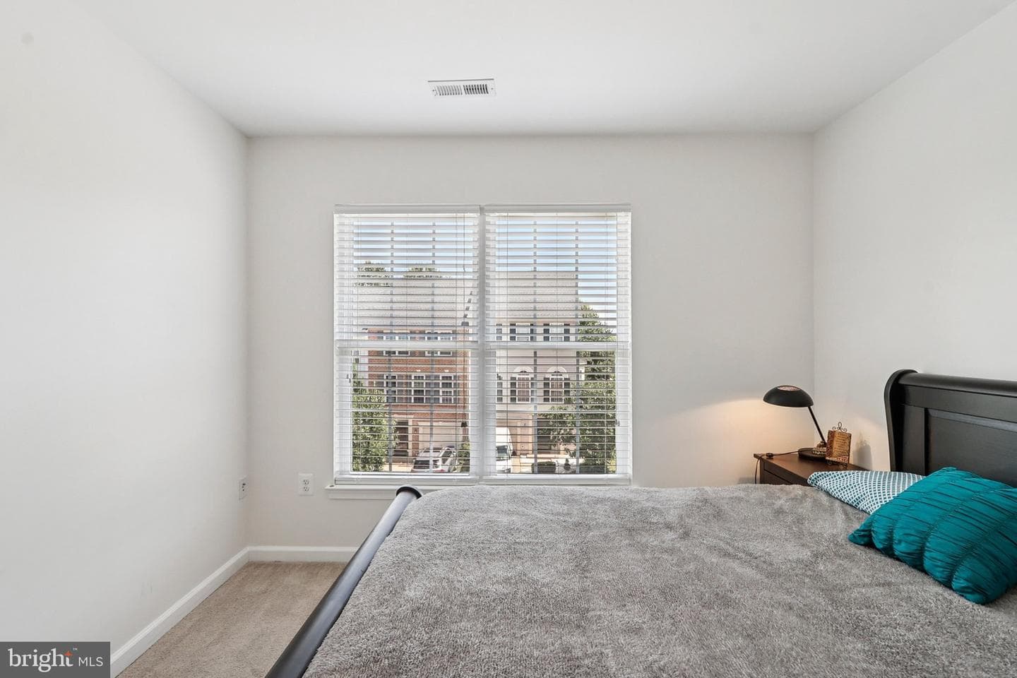 15714 Palermo Terrace photo 30