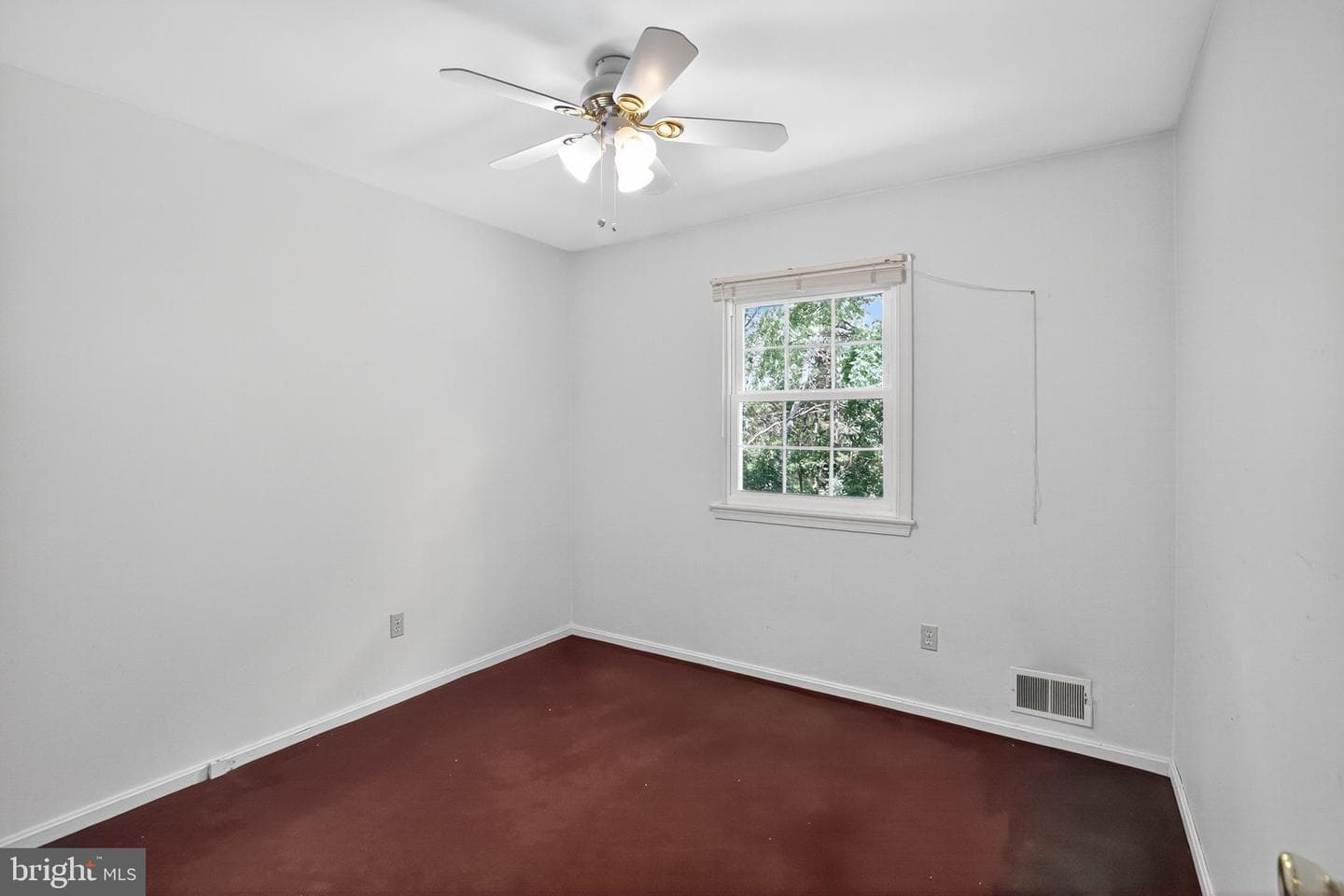 7374 Roxbury Avenue photo 7