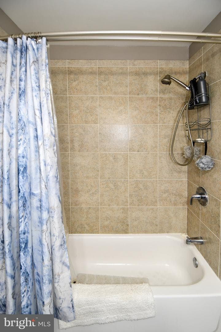7546 Belle Grae Drive #1 photo 30