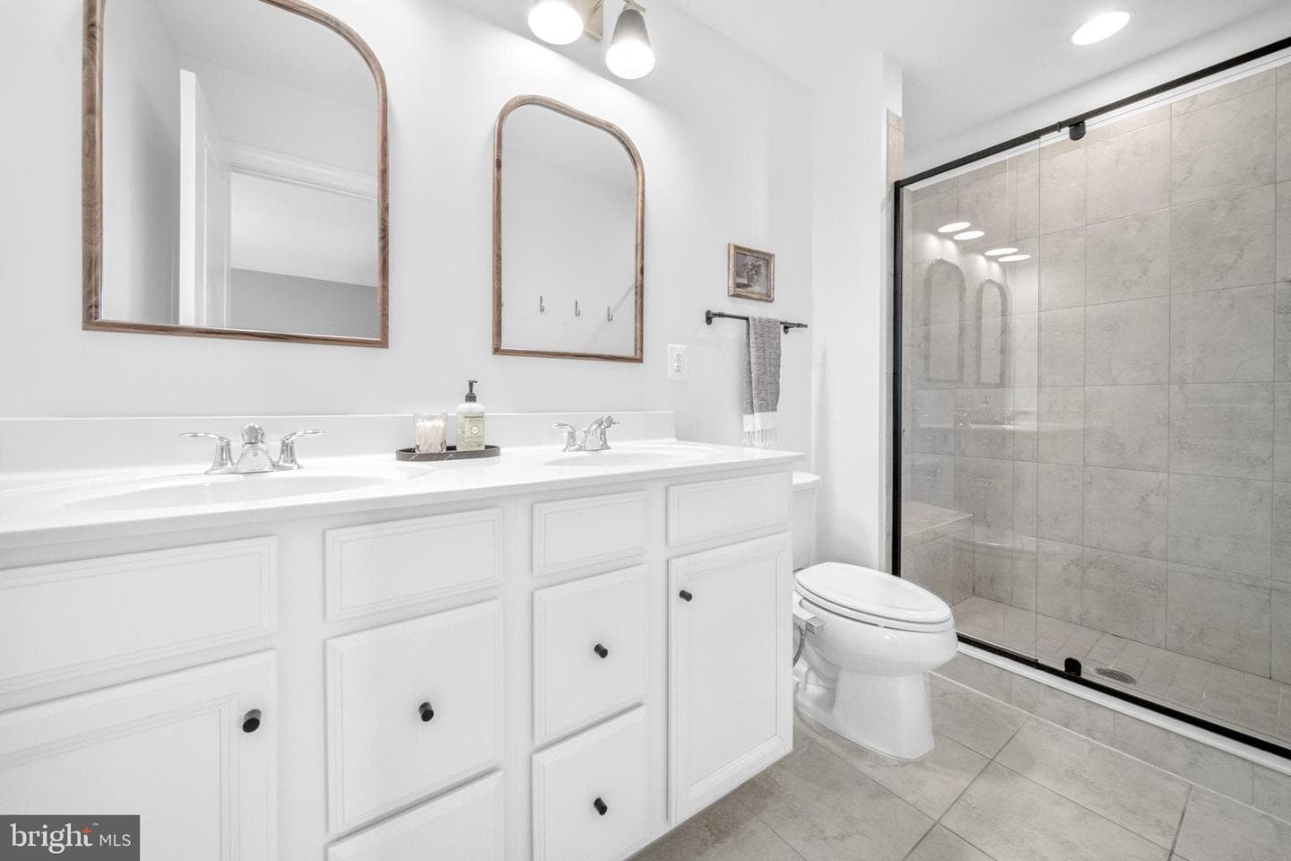 10758 Hinton Way photo 22