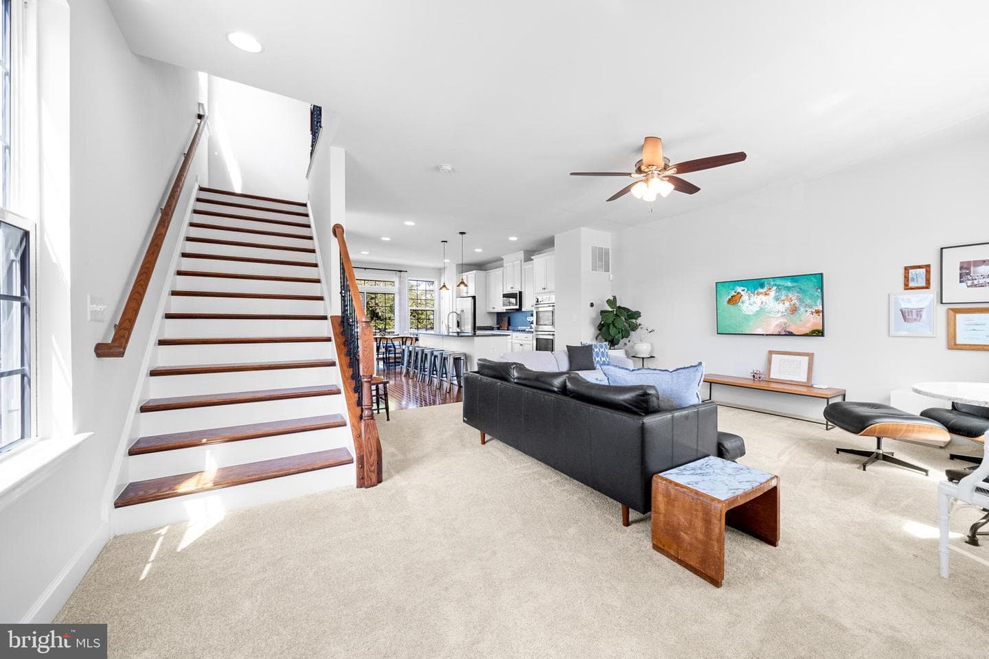 10758 Hinton Way photo 4