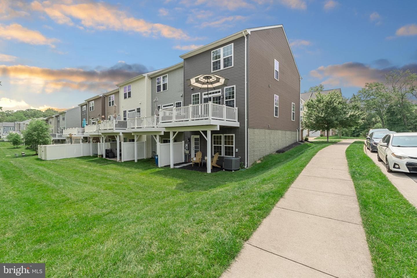 10758 Hinton Way photo 46