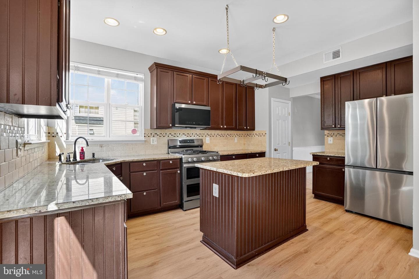 10028 Boreland Court photo 12