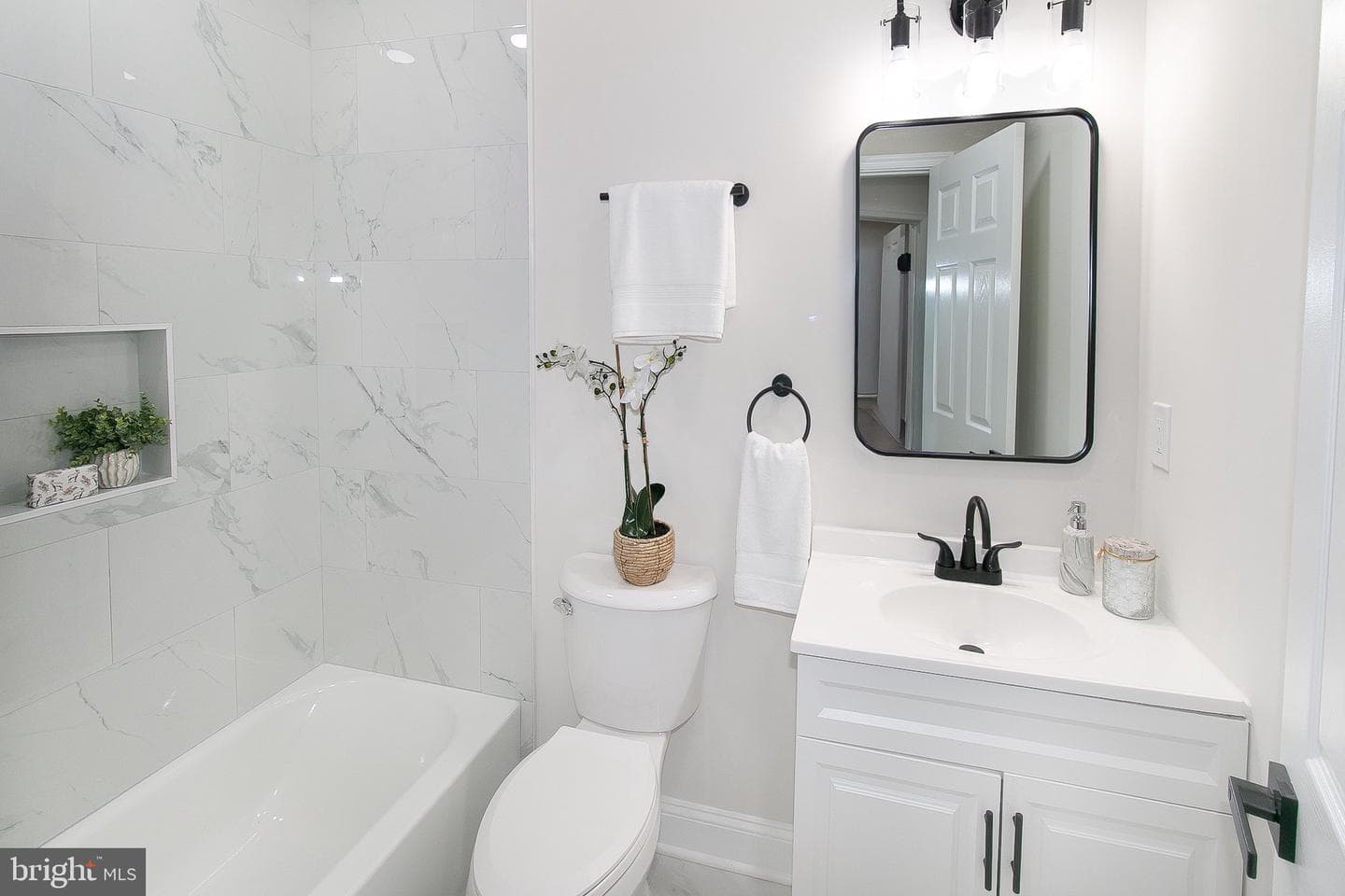 13305 Kahns Road photo 24