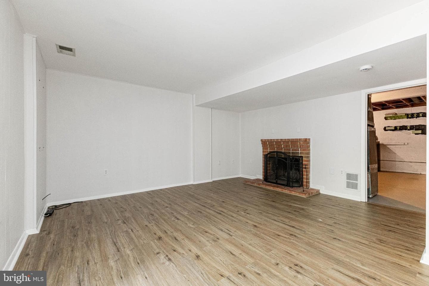 14603 Earlham Court photo 25