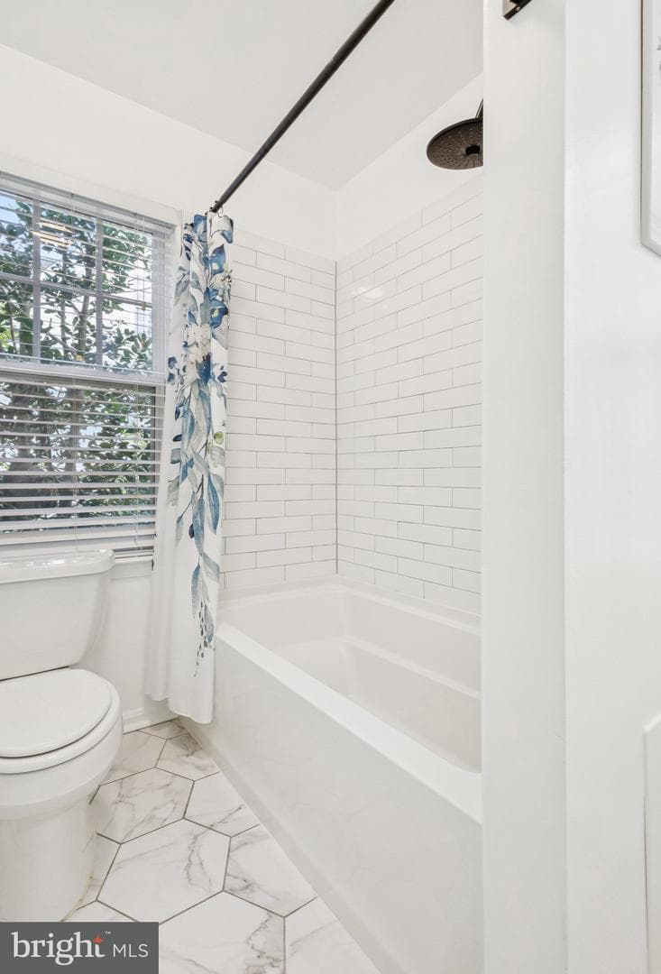 13806 Custis Square photo 29