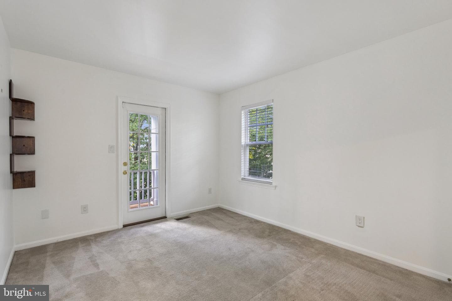 13806 Custis Square photo 31