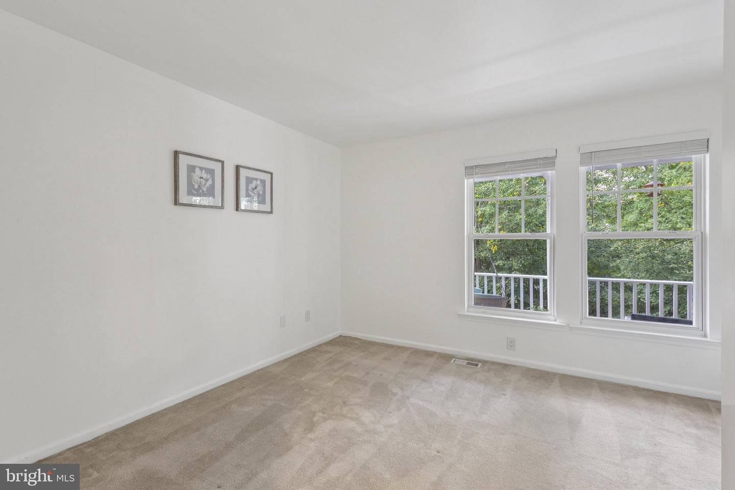 13806 Custis Square photo 32