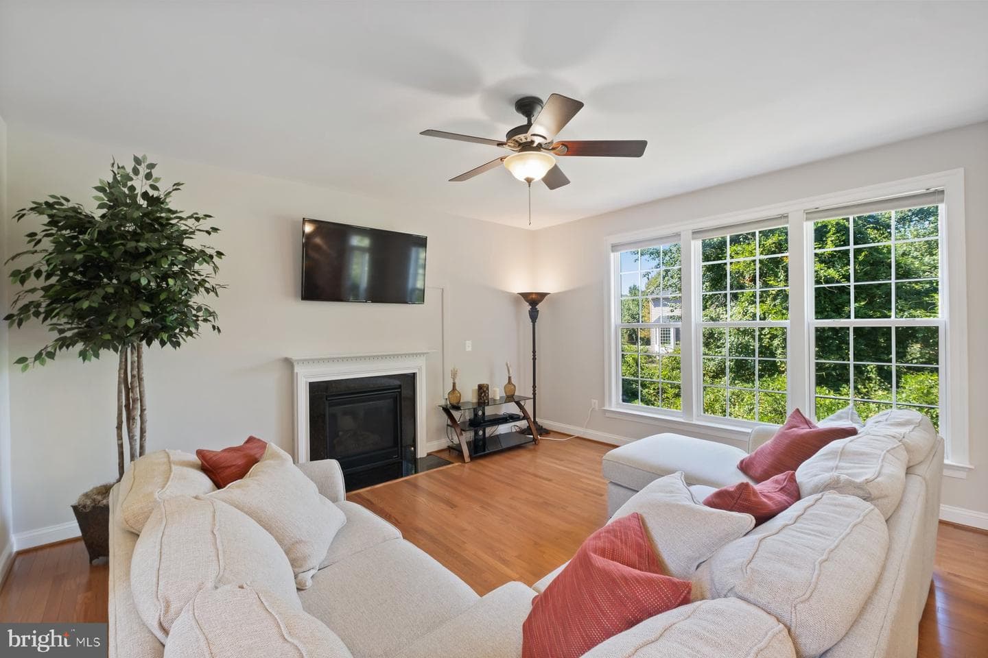 3318 Barnetts Crossing Place photo 8