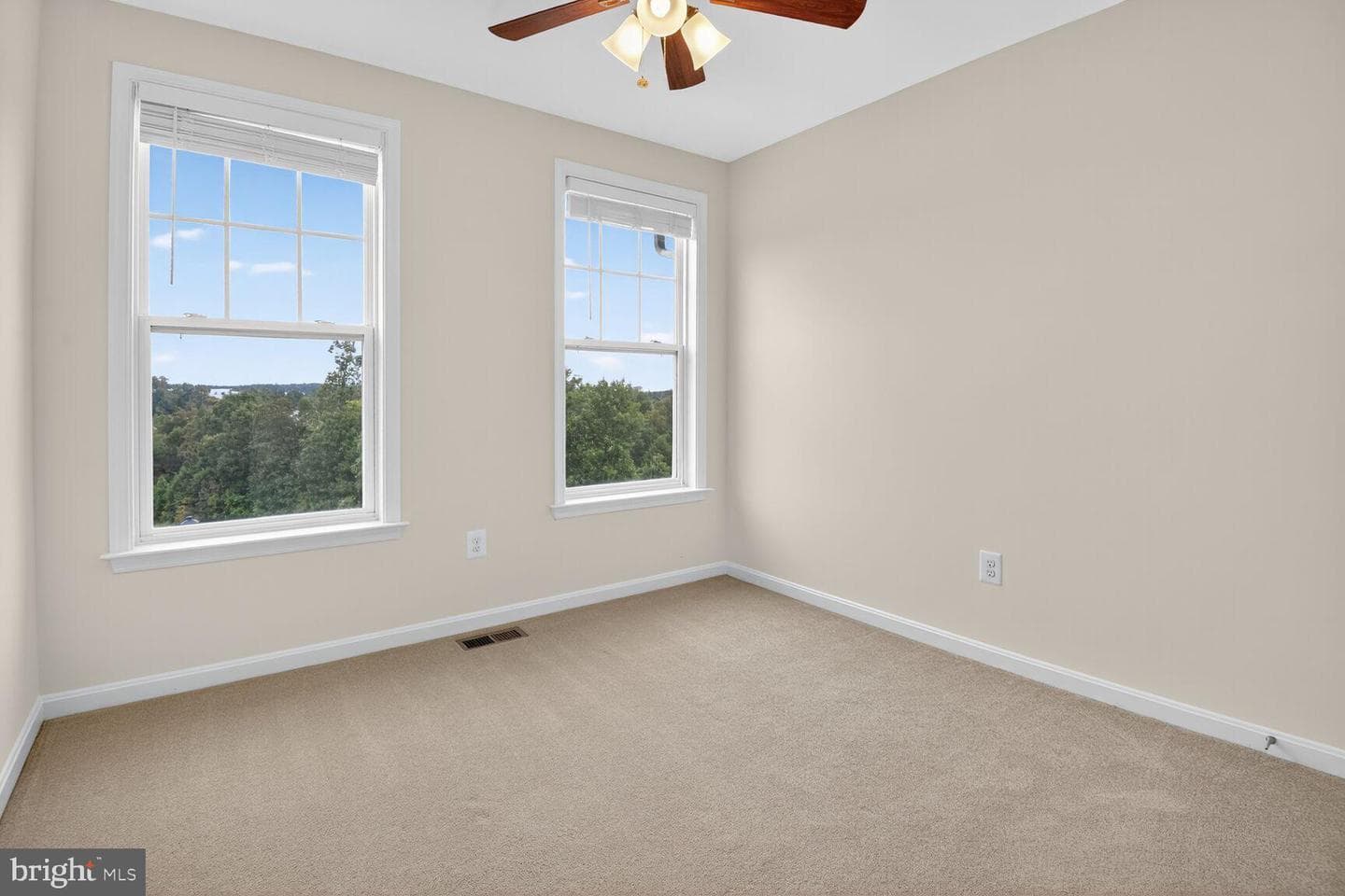 9218 Dawkins Crest Circle photo 24