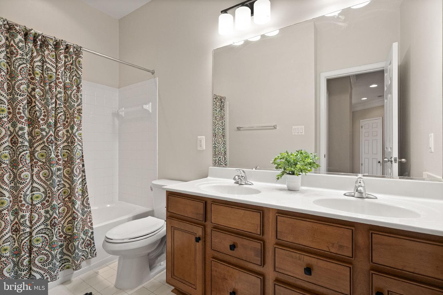 13872 Tarleton Court photo 40