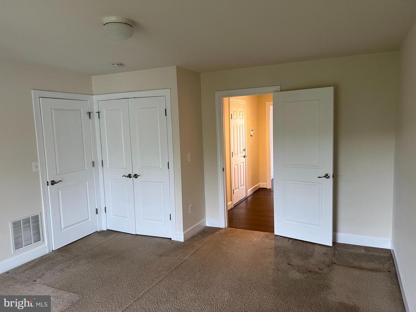 8429 Girvan Court photo 7