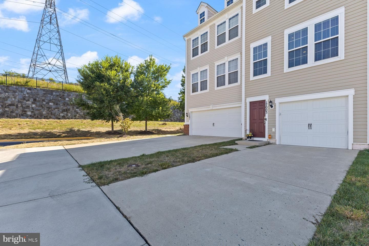 17003 Hoskins Way #80 photo 2
