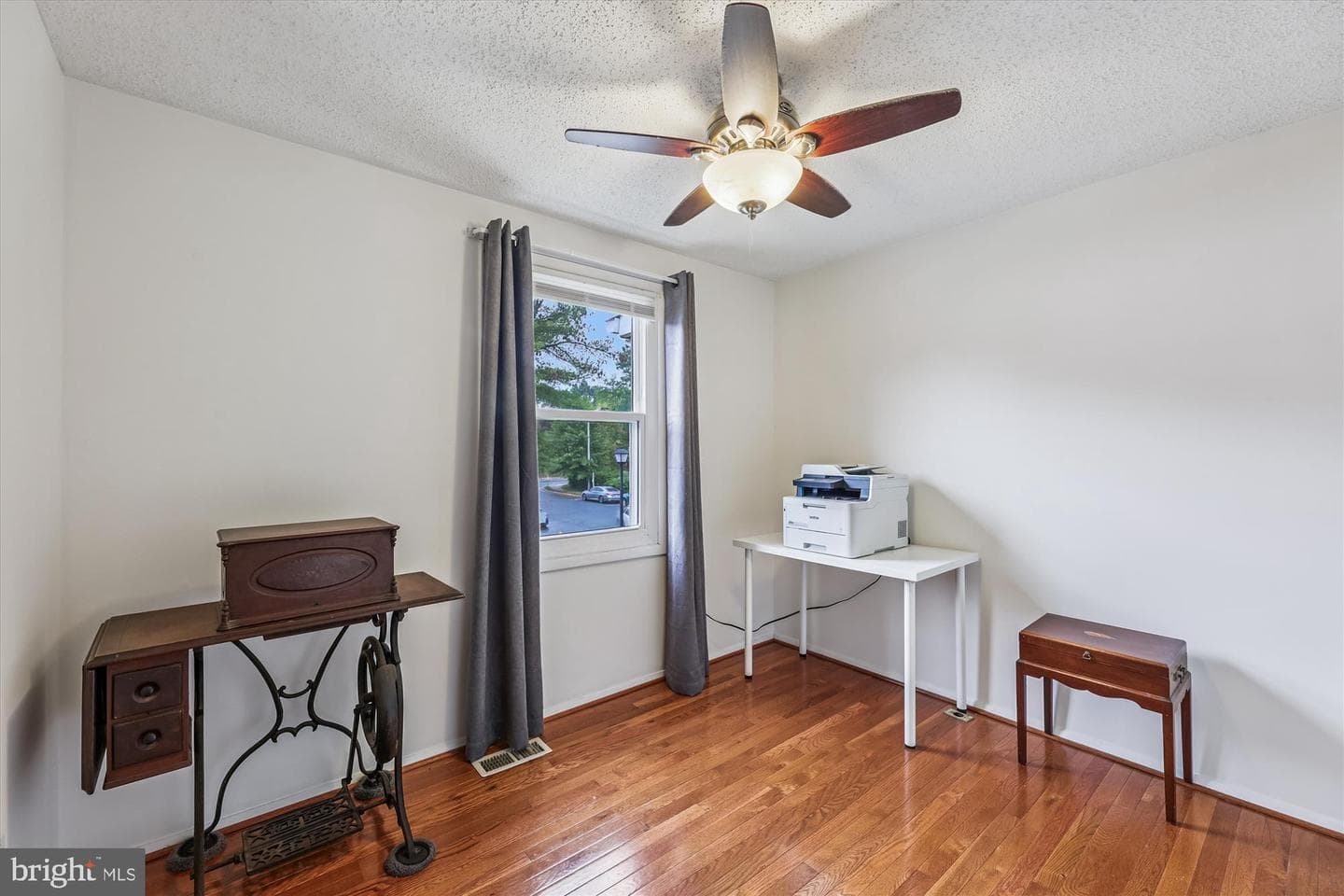 3349 Wyndale Court photo 23