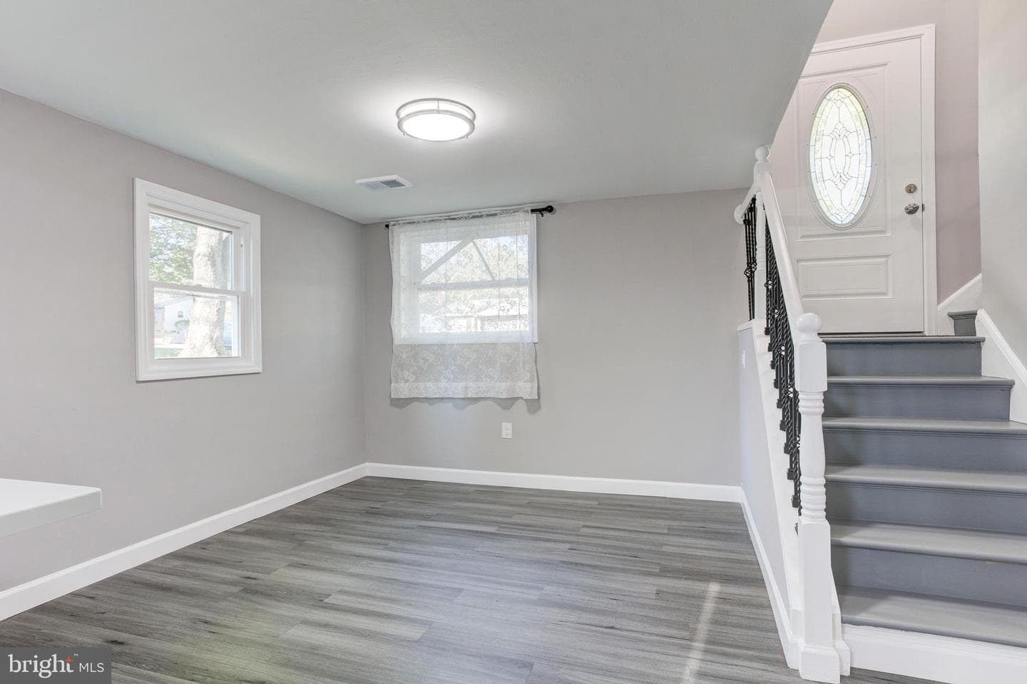3817 Claremont Lane photo 12