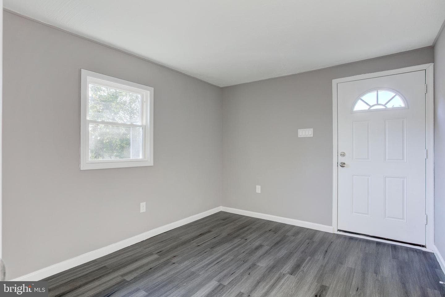 3817 Claremont Lane photo 23
