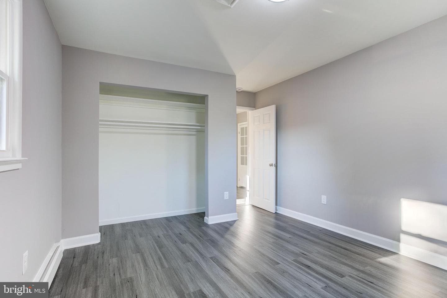 3817 Claremont Lane photo 7