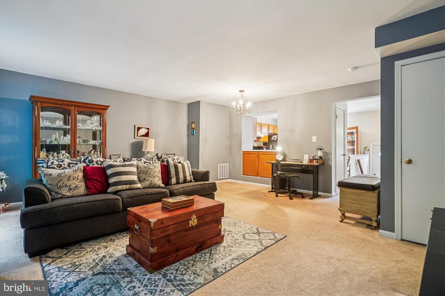3129 Antrim Circle photo 11