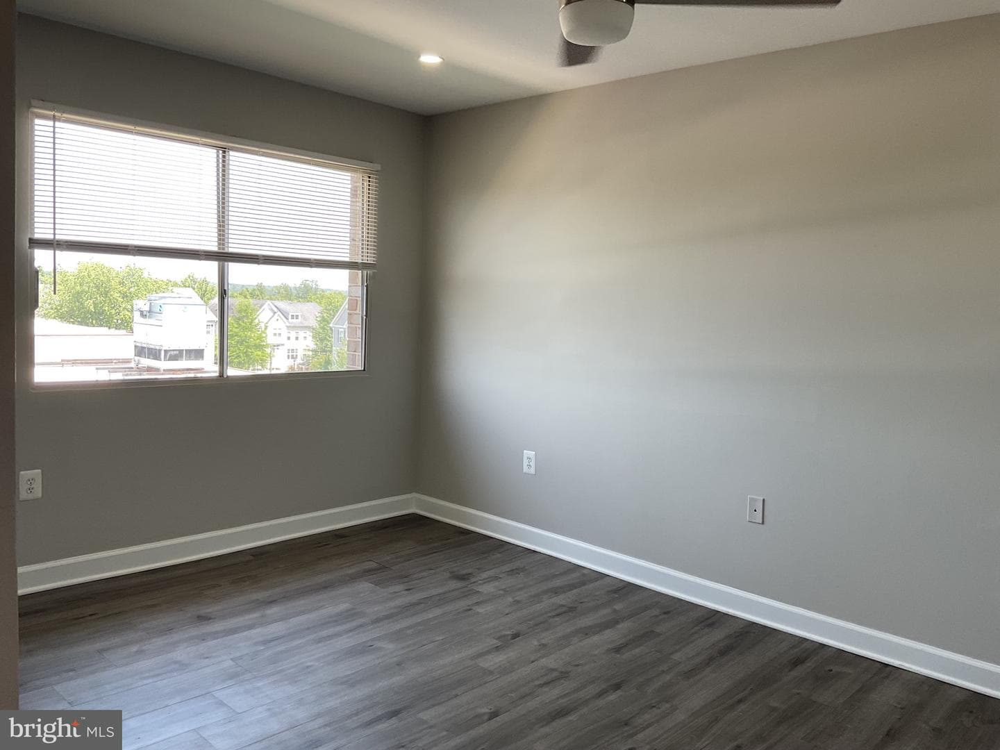 1602 Renate Drive #303 photo 79