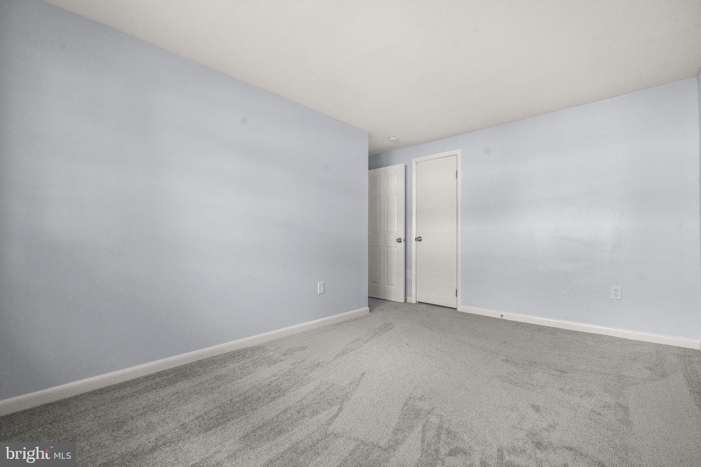 1810 Fort Pulaski Court photo 32