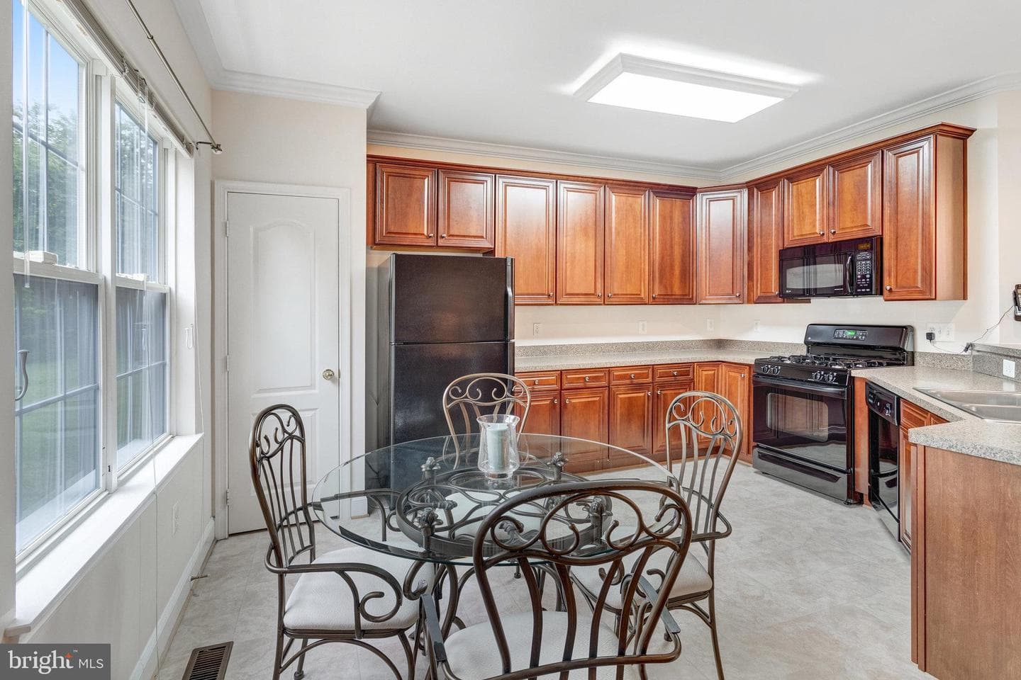 16559 Bramblewood Lane photo 8