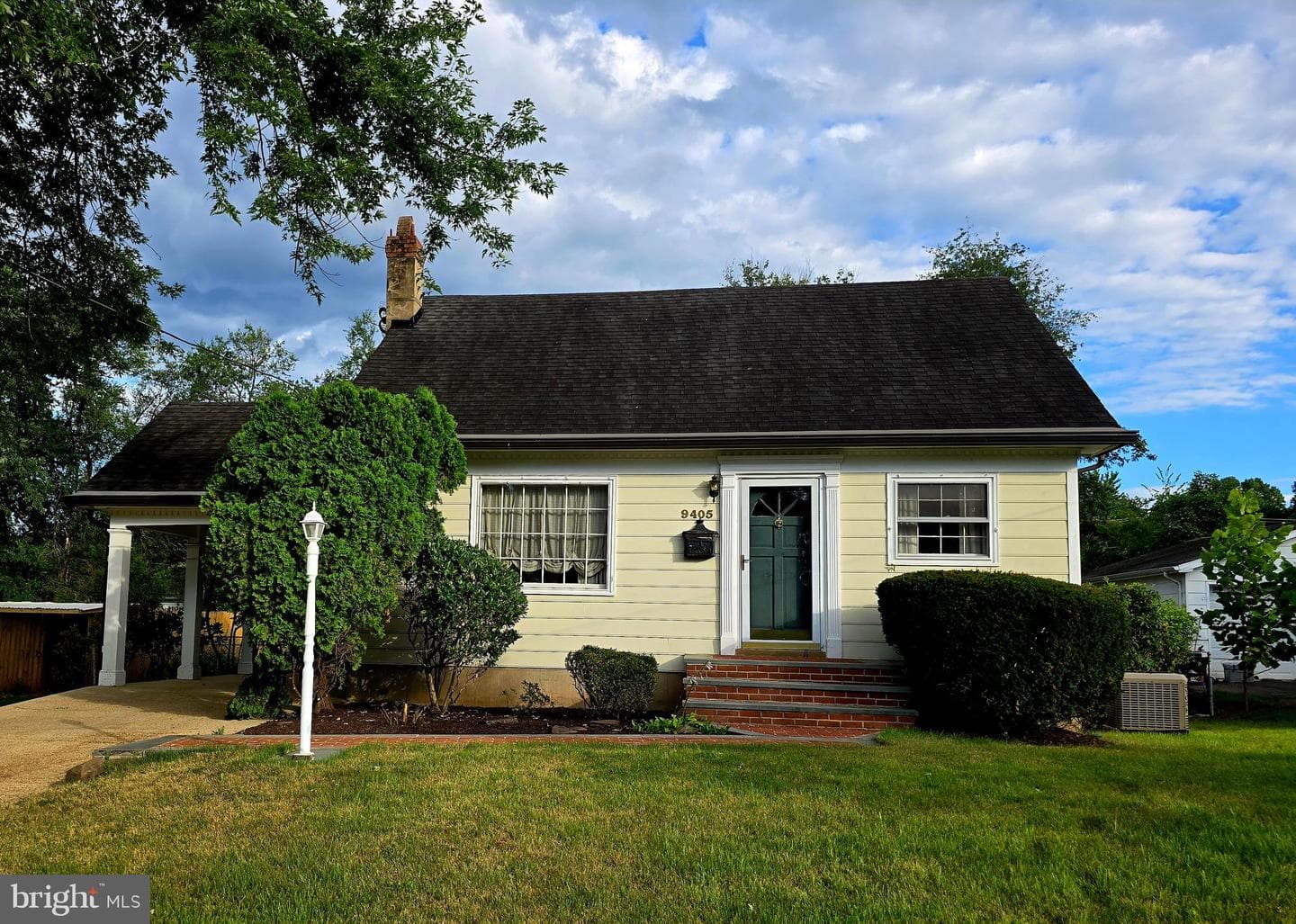 9405 Blackstone Road