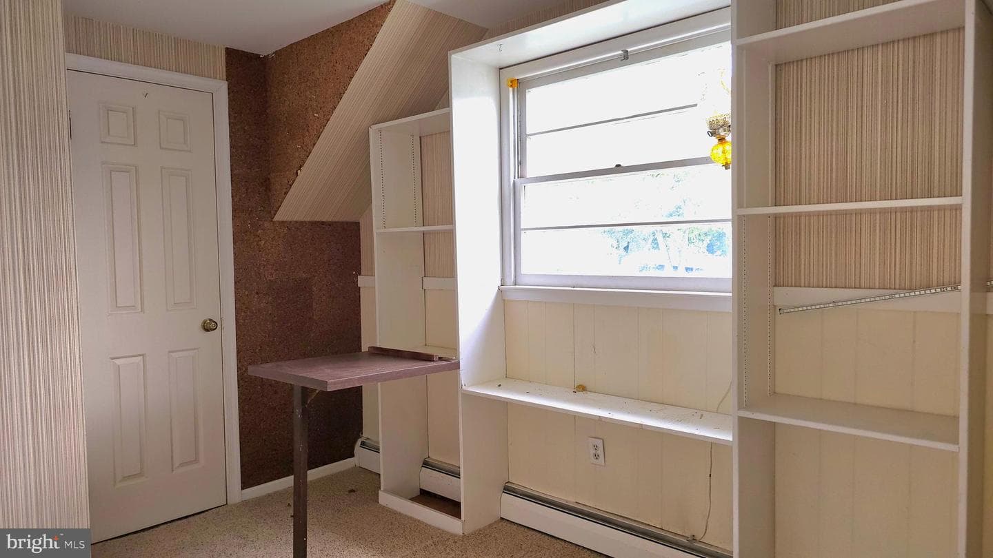 9405 Blackstone Road photo 16