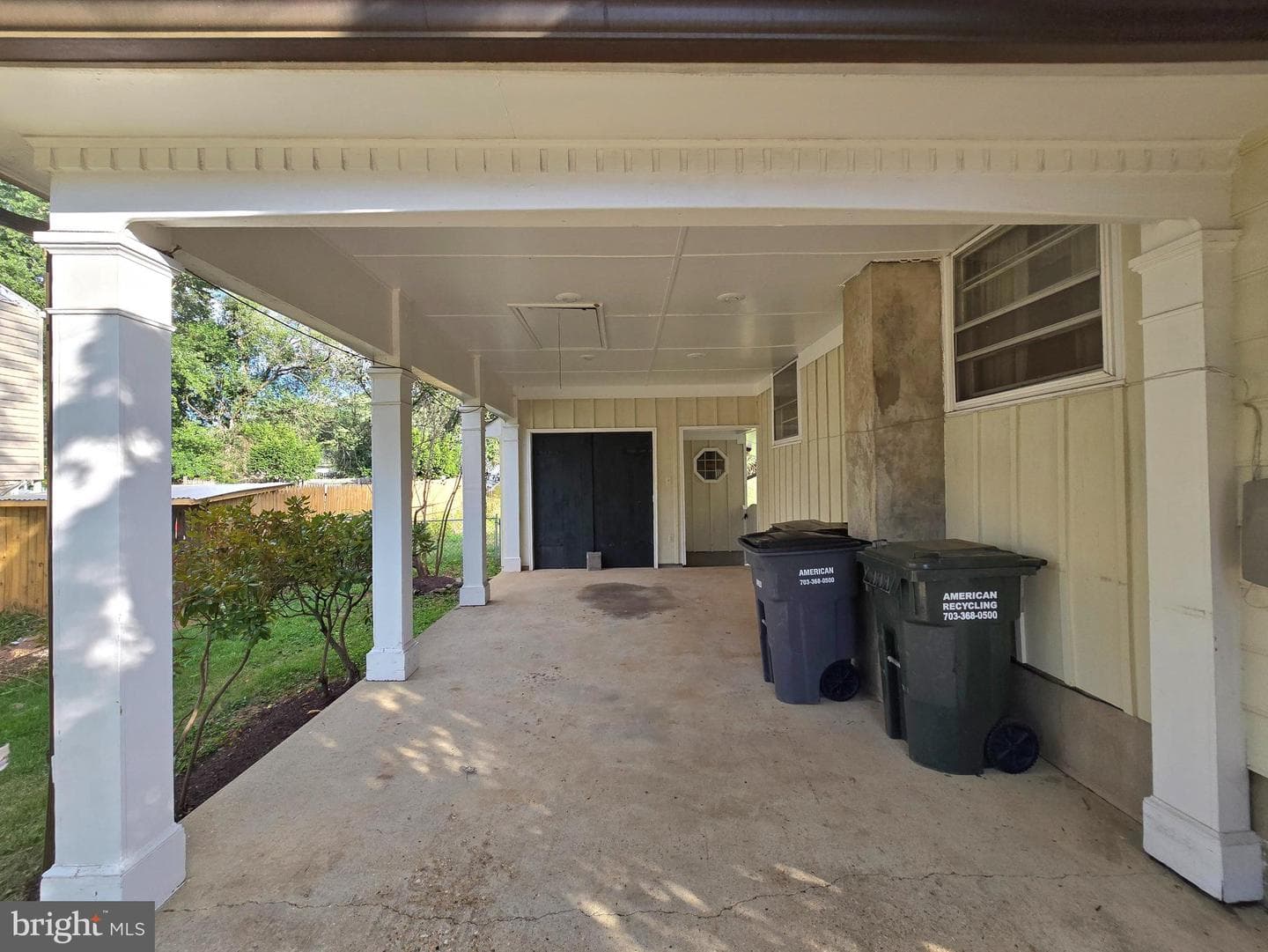 9405 Blackstone Road photo 4