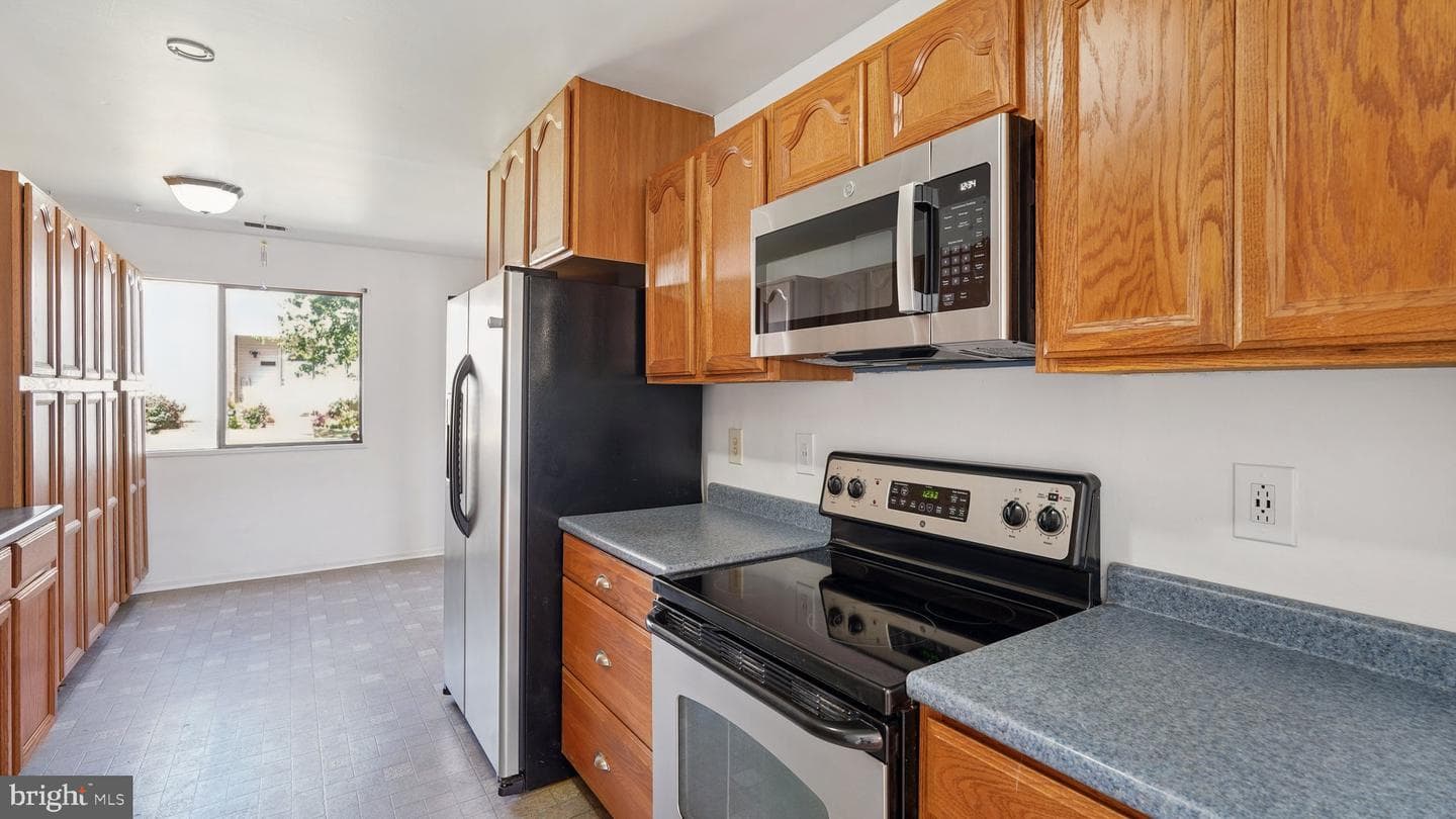 11007 Hiram Court photo 3