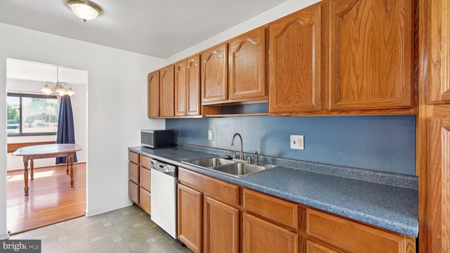 11007 Hiram Court photo 5