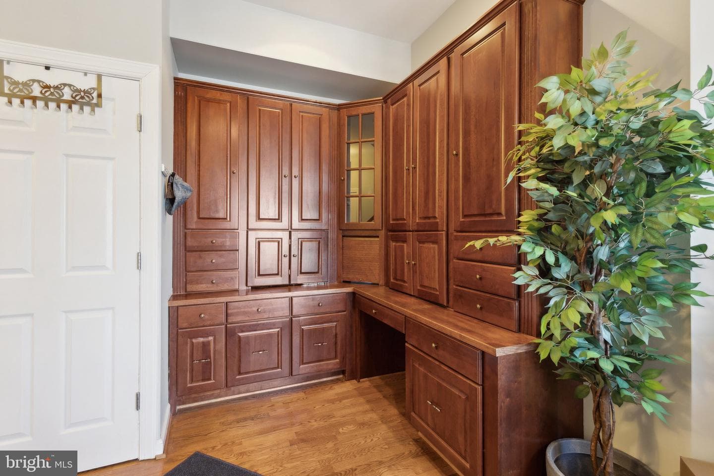 820 Belmont Bay Drive #405 photo 19
