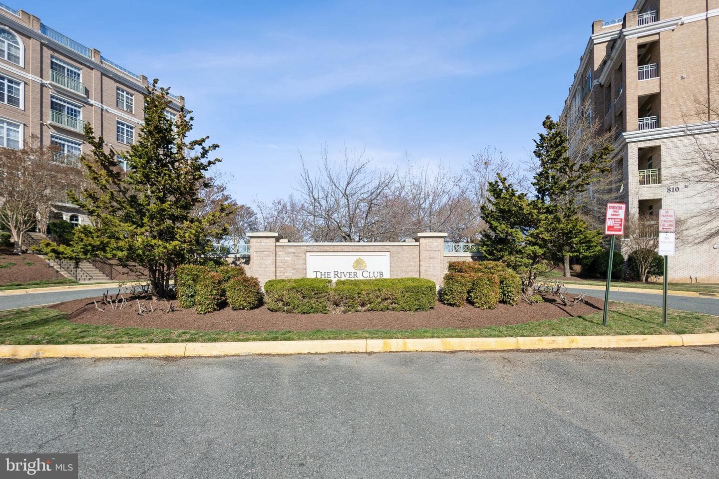820 Belmont Bay Drive #405 photo 2