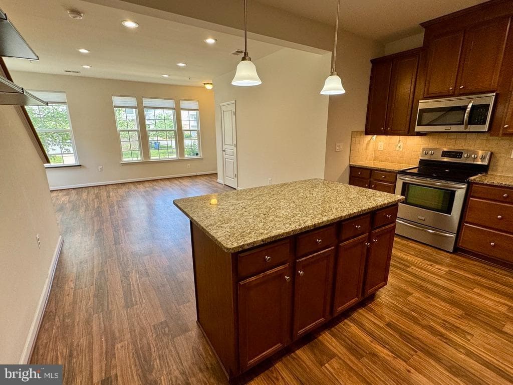 14854 Mason Creek Circle photo 5