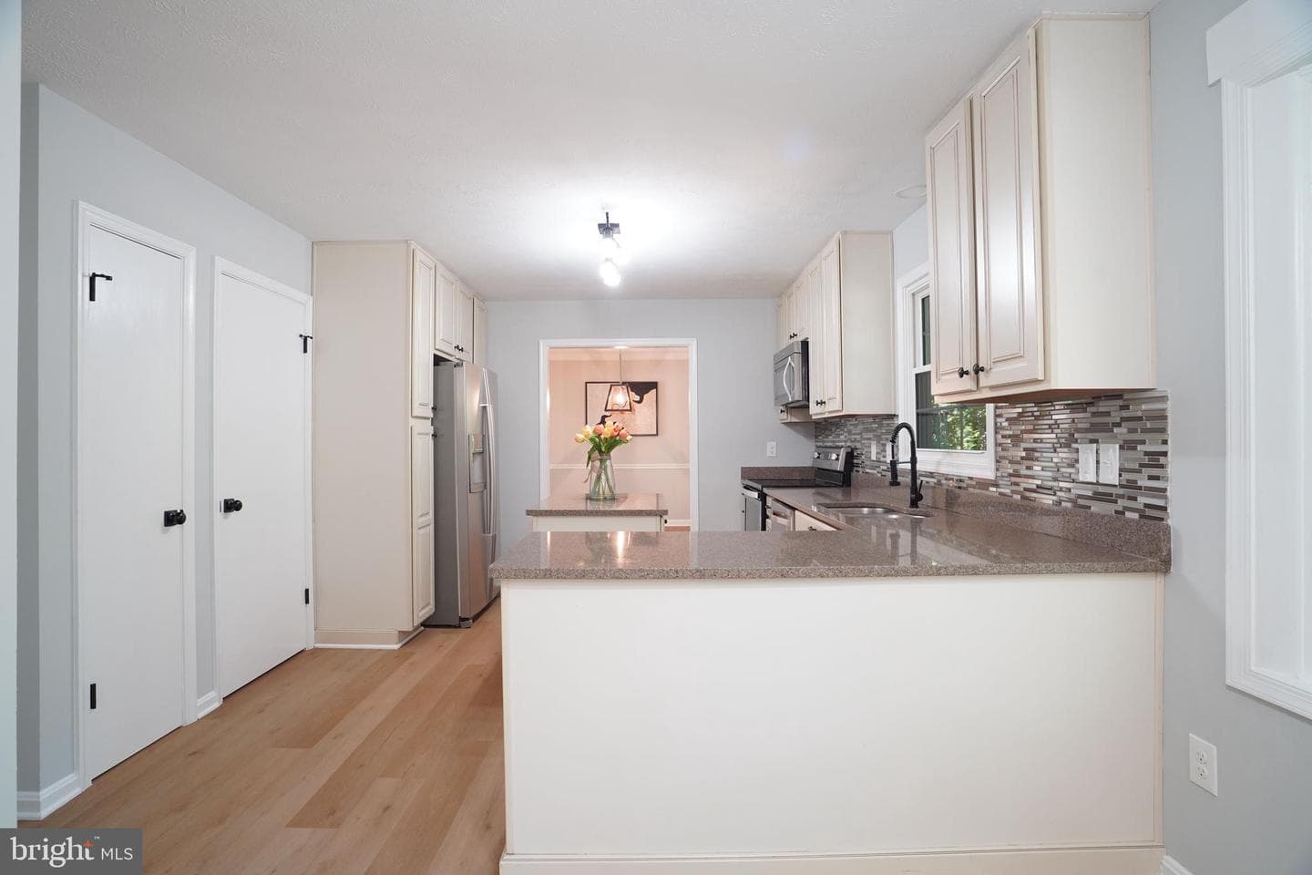 4744 Hickory Nut Place photo 4