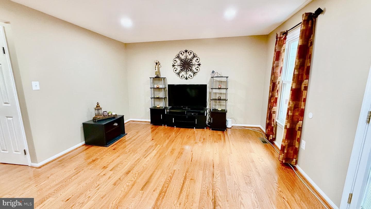 2550 Chadwick Court photo 17
