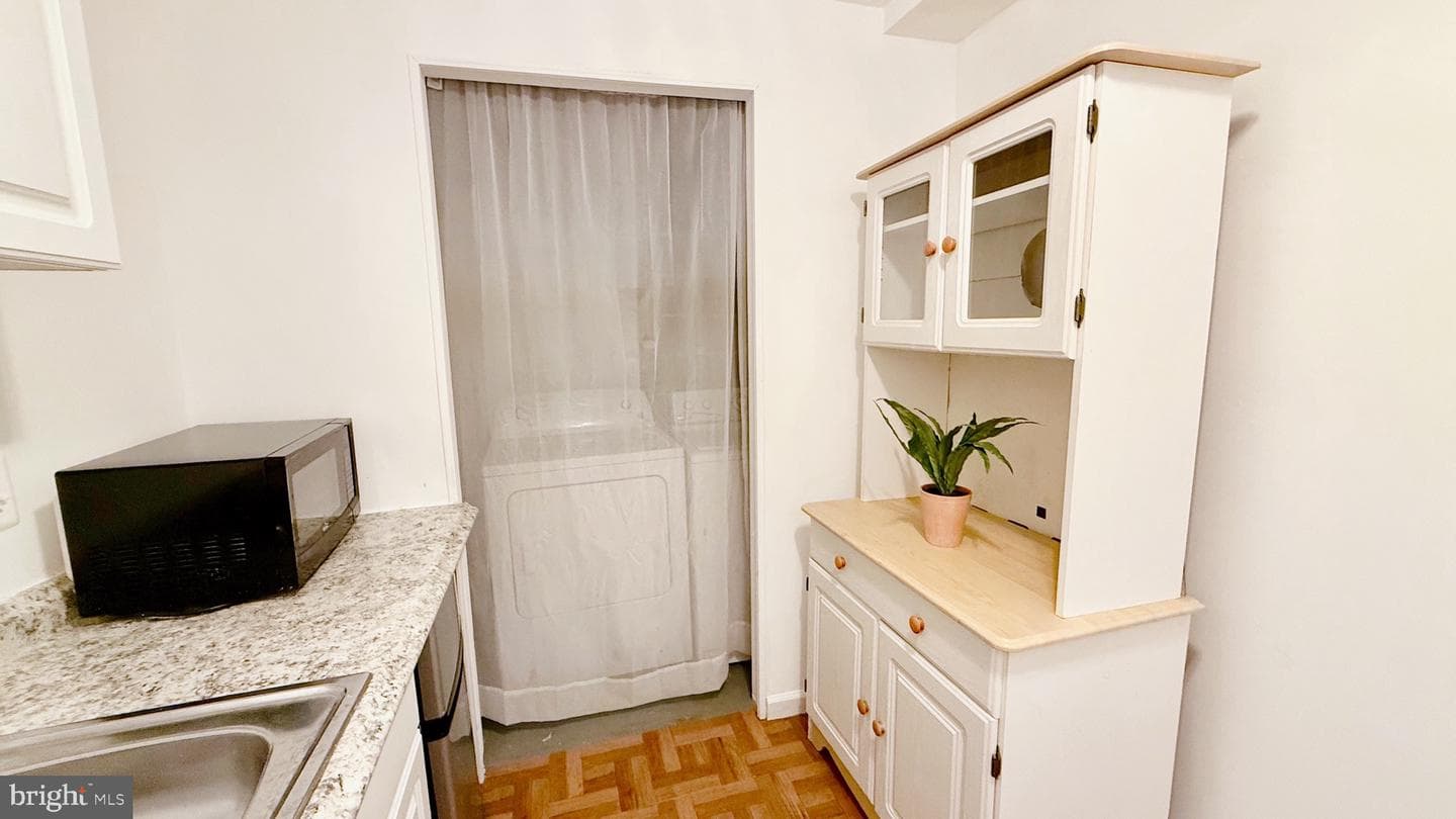 2550 Chadwick Court photo 37