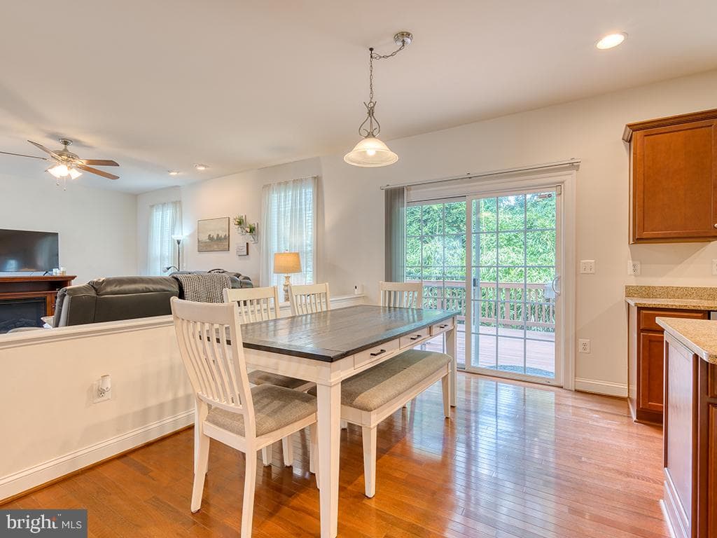3314 Barnetts Crossing Place photo 14