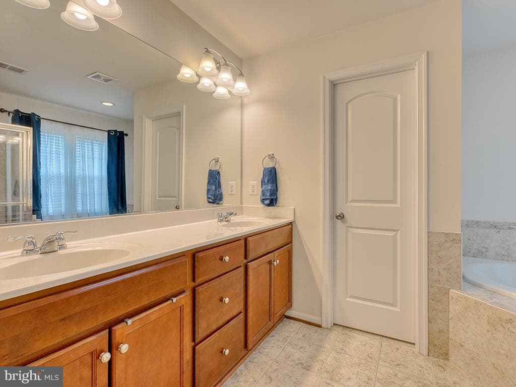 3314 Barnetts Crossing Place photo 26