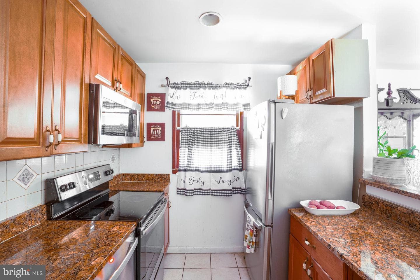 4903 Kenyon Court photo 10